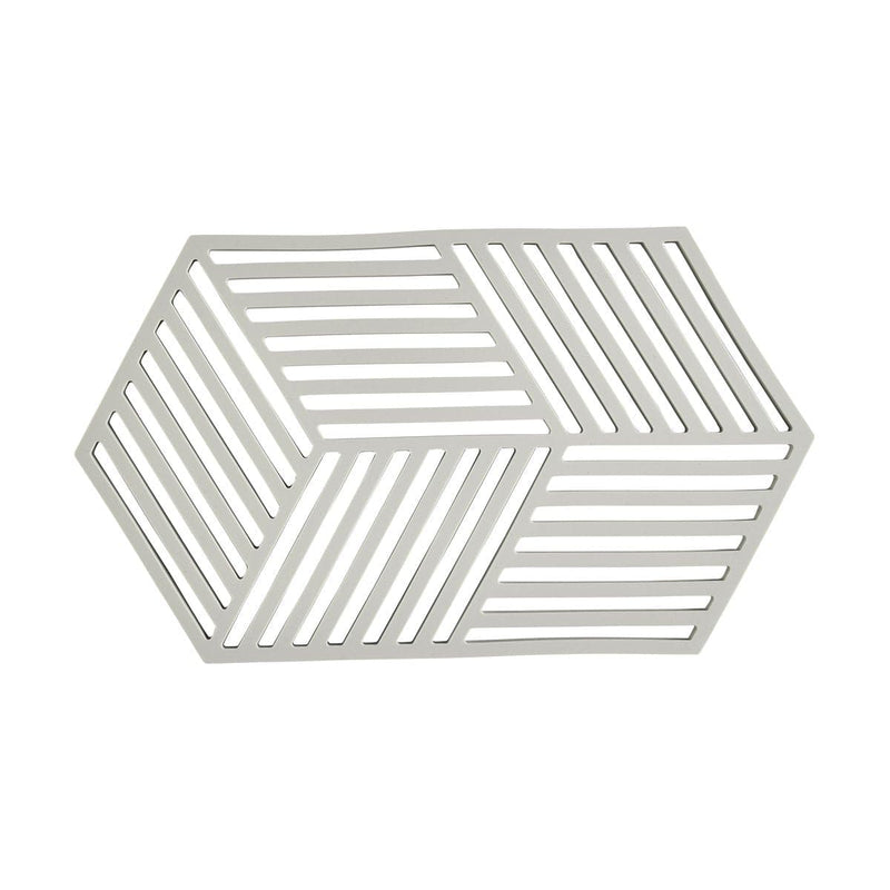 Se Zone Denmark Hexagon bordskåner stor Warm Grey ✔ Kæmpe udvalg i Zone Denmark ✔ Hurtig levering: 1 - 2 Hverdage samt billig fragt - Varenummer: KTT-615456-01 og barcode / Ean: &