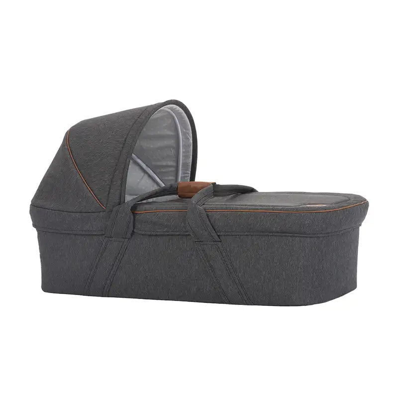 Stork Lift 618 til baby i farverne Graphic Black og cognac