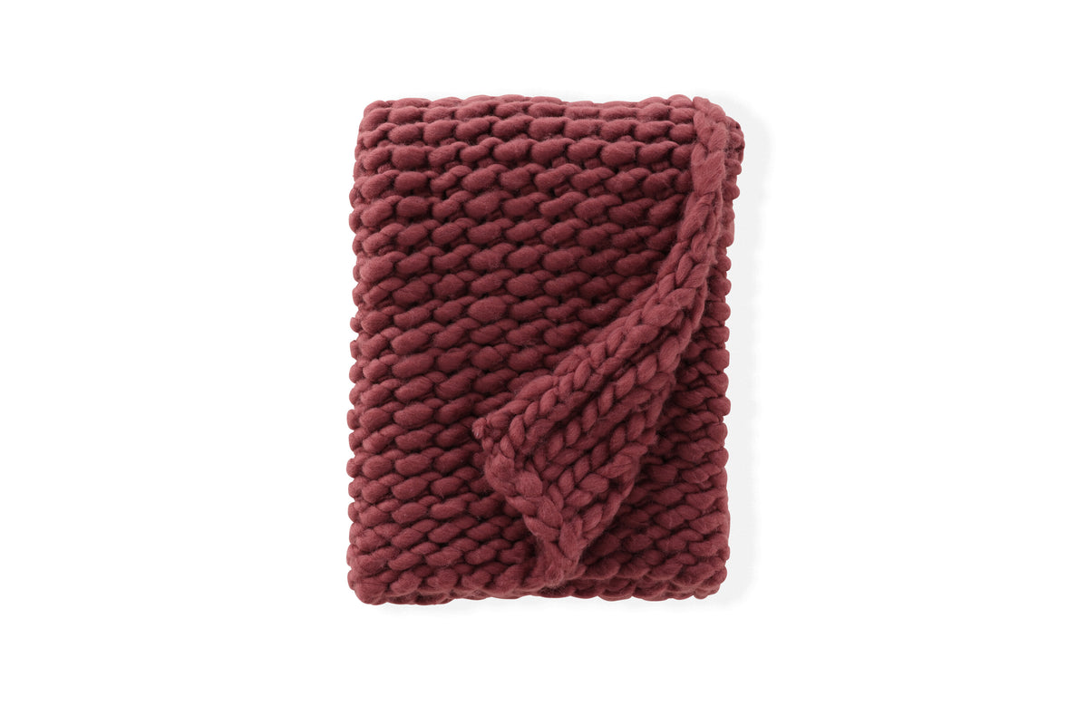 Se VENTURE DESIGN Kate plaid, rektangulær - bordeauxrød polyester (170x130) ❤ Kæmpe udvalg i Venture Design - Køb online på udsalg og tilbud lige nu ❤ Billig fragt og hurtig levering - Varenummer: Boboonline-121778 og barcode / Ean: 7340220833945 på lager - Udsalg på Interiør,Plaids, gulvtæpper og sengetæpper mm.,Plaids og quilts,
Interiør,
Plaids, gulvtæpper og sengetæpper mm. Få op til 67% i rabat - Shop udsalg fra mere end 1.798 mærker