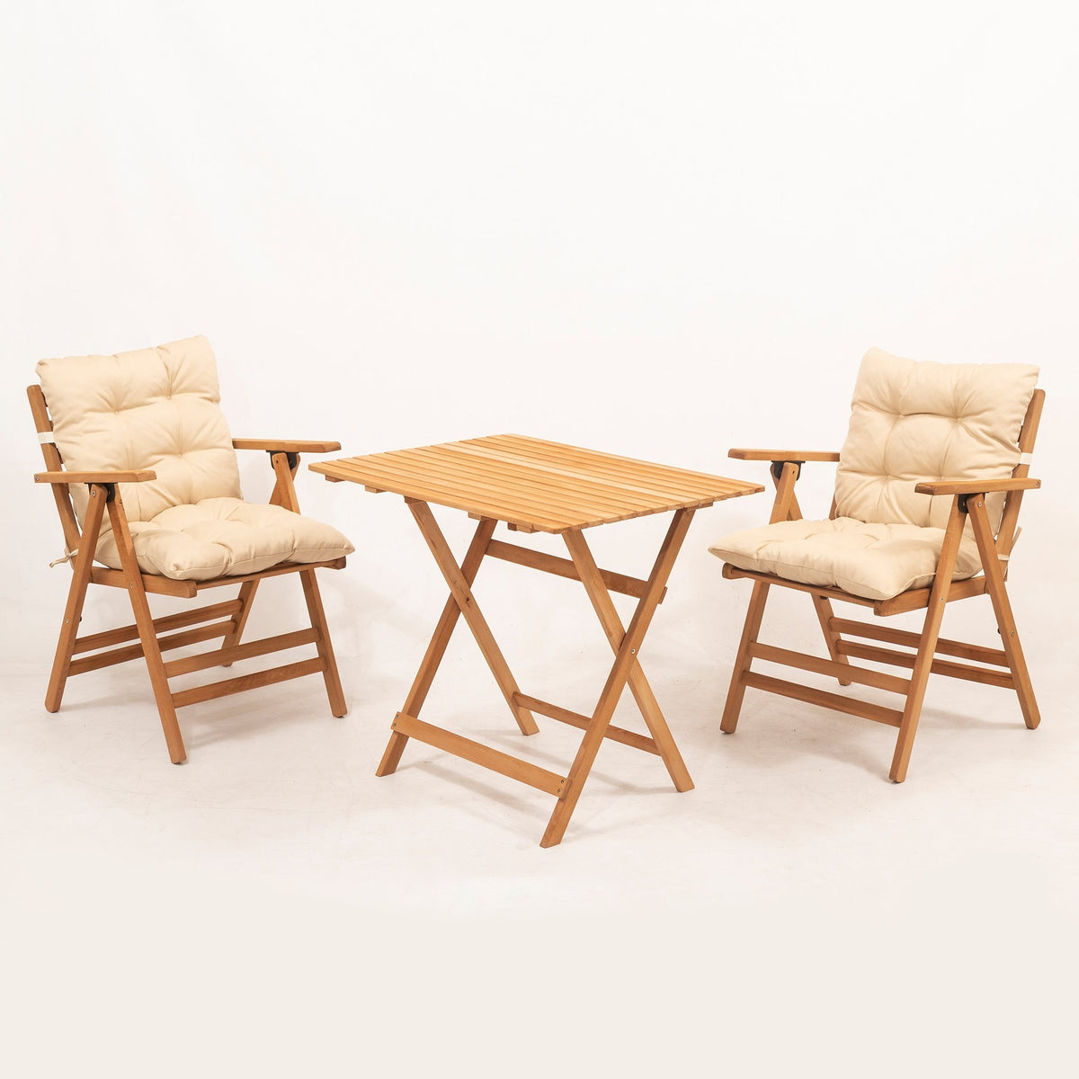 Se NORDVÄRK My025 havesæt m. 1 havebord og 2 havestole m. 4 pos., foldbar - creme hynder/natur bøgetræ ❤ Kæmpe udvalg i - Køb online på udsalg og tilbud lige nu ❤ Hurtig levering til lave fragtpriser - Varenummer: Boboonline-118528 og barcode / Ean: 8683742892533 på lager - Udsalg på Udendørs møbler,Havemøbelsæt,
Udendørs møbler,
Havemøbelsæt til 2 personer,
Terrasse og have,
Havemøbelsæt, Få op til 63% i rabat - Find over 1.798 brands på udsalg