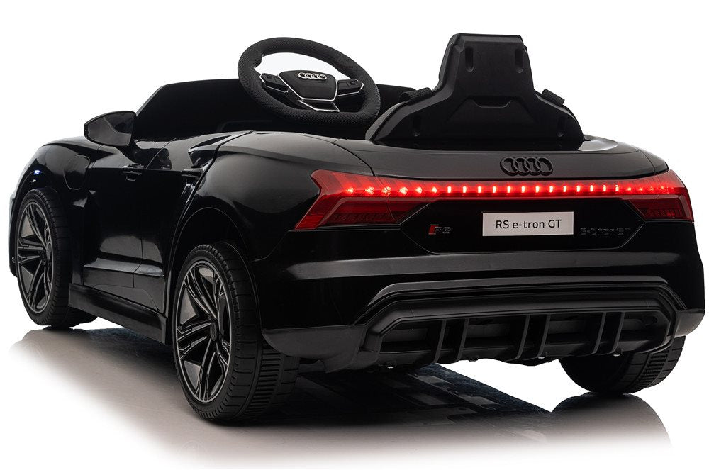 Se Licensed - AUDI RS e-tron GT, Sort,lædersæde,sele,fjernbjening, 10,8V,5Ah,4x12V/30W ❤ Kæmpe udvalg i License - Køb online på udsalg og tilbud lige nu ❤ Lav fragtpris og hurtig levering - Varenummer: Bolig&Haven-48693391065418 og barcode / Ean: 5713570003702 på lager - Udsalg på Spar stort – op til 71% - Eksklusivt udsalg på over 2.739 brands