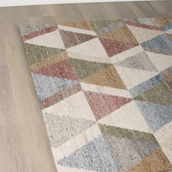 Håndvævet Milo 2780 tæppe fra HC Interior Rugs i Green Rust Multi med geometrisk mønster