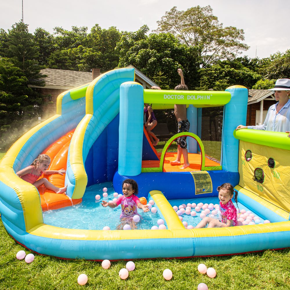 Doctor Dolphin Bouncer Water Park hoppeborg med vandrutsjebane