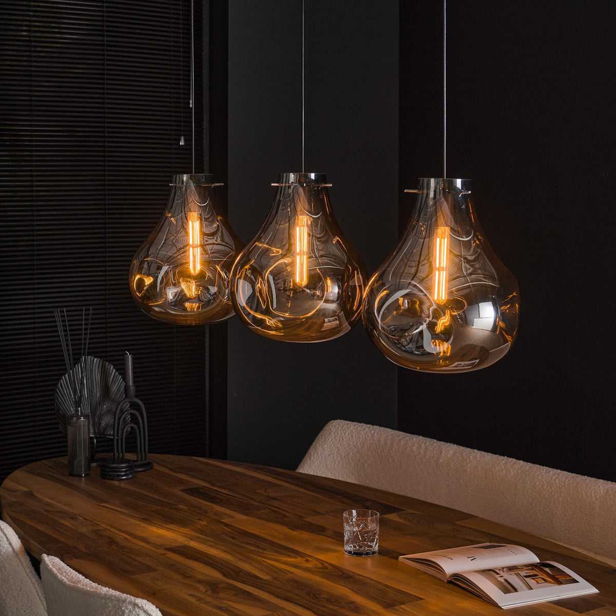 Se Dent - Loftlampe med tre glassskærme Levering med pære(r) ❤ Kæmpe udvalg i 3-nordic - Køb online på udsalg og tilbud lige nu ❤ Billig fragt • Hurtig levering - Varenummer: 3-nordic-5750-6780 og barcode / Ean: på lager - Udsalg på Tilbud - One of a kind Op til 61% rabat - Over 1.329 brands på online udsalg