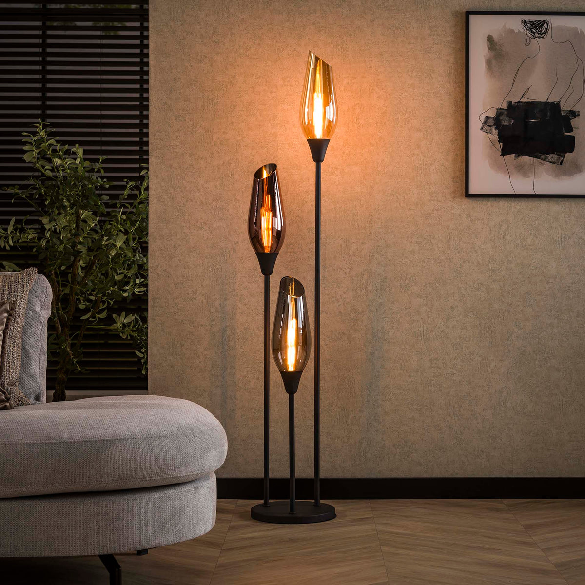 Se Kubo - Gulvlampe med tre forskellige glasskærme, højde 168 cm Levering med pære(r) ❤ Kæmpe udvalg i 3-nordic - Køb online på udsalg og tilbud lige nu ❤ Hurtig levering til lave fragtpriser - Varenummer: 3-nordic-8558-7278 og barcode / Ean: på lager - Udsalg på Lamper - Gulvlamper Store besparelser – op til 77% - Spar stort på mere end 2.739 brands