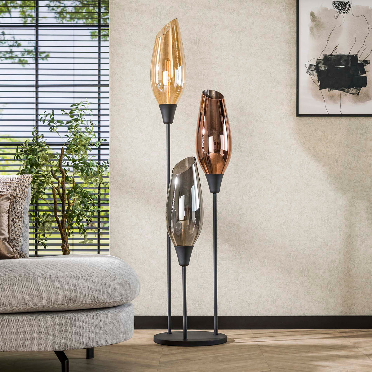 Se Kubo - Gulvlampe med tre forskellige glasskærme, højde 178 cm Levering med pære(r) ❤ Kæmpe udvalg i 3-nordic - Køb online på udsalg og tilbud lige nu ❤ Meget billig fragt og hurtig levering - Varenummer: 3-nordic-8559-7280 og barcode / Ean: på lager - Udsalg på Lamper - Gulvlamper Spar helt op til 79% - Over 739 kendte brands på udsalg
