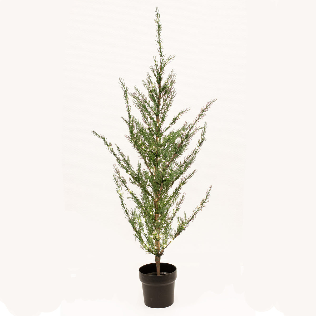Kunstigt cedertræ i potte med 140 LED-lys, 120 cm højt, fra Nordic Winter