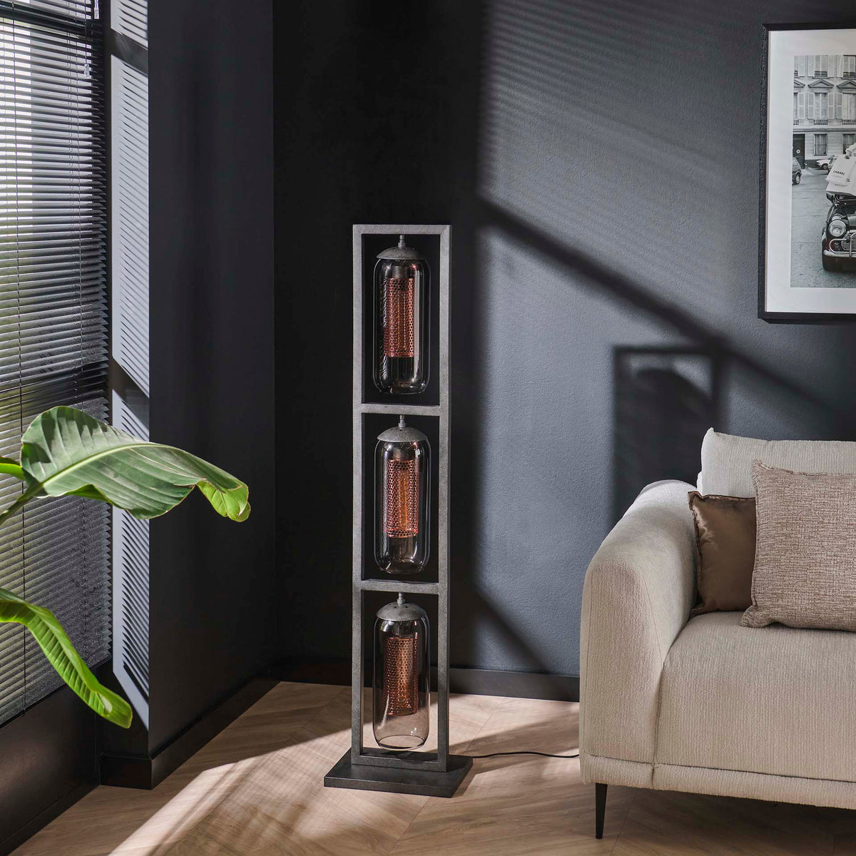 Se Big-Smoke - Gulvlampe i røgfarvet glas og kobber, højde 158 cm. Levering uden pære ❤ Kæmpe udvalg i 3-nordic - Køb online på udsalg og tilbud lige nu ❤ Meget billig fragt og hurtig levering - Varenummer: 3-nordic-4854-6397 og barcode / Ean: på lager - Udsalg på Lamper - Gulvlamper Op til 57% rabat - Find tilbud fra over 2.739 mærker