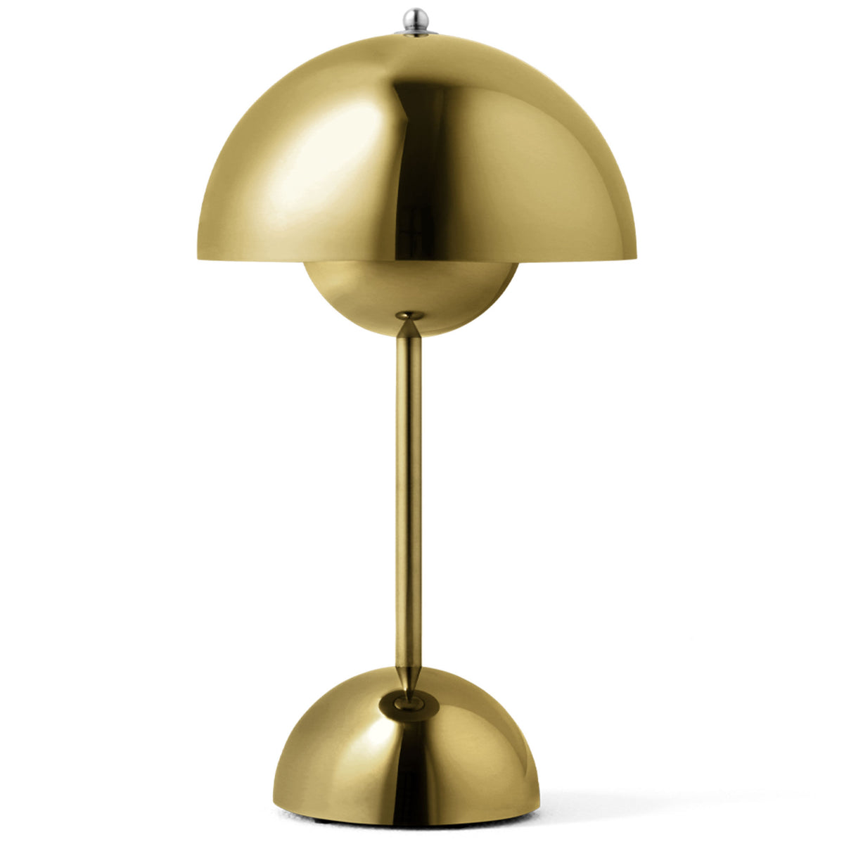 Bærbar Flowerpot VP9-lampe fra &Tradition med spejlblank messingoverflade