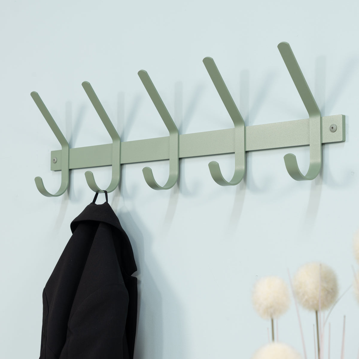 Se Gancho - Knagerække med fem knager i støvet grøn metal ❤ Kæmpe udvalg i 3-nordic - Køb online på udsalg og tilbud lige nu ❤ Billig fragt • Hurtig levering - Varenummer: 3-nordic-8658 og barcode / Ean: på lager - Udsalg på Entre - Knagerækker Få op til 63% i rabat - Over 2.739 brands på stort udsalg