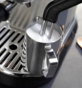 Se Delonghi Dedica Maestri Plus Ec950 - Kaffemaskiner ❤ Stort online udvalg i Delonghi ❤ Meget billig fragt og hurtig levering: 1 - 2 hverdage - Varenummer: MGS-S13092175 og barcode / Ean: 8004399024830 på lager - Udsalg på Bolig - Køkkenudstyr - Kaffe & te - Kaffemaskiner Spar op til 57% - Over 1354 kendte brands på udsalg