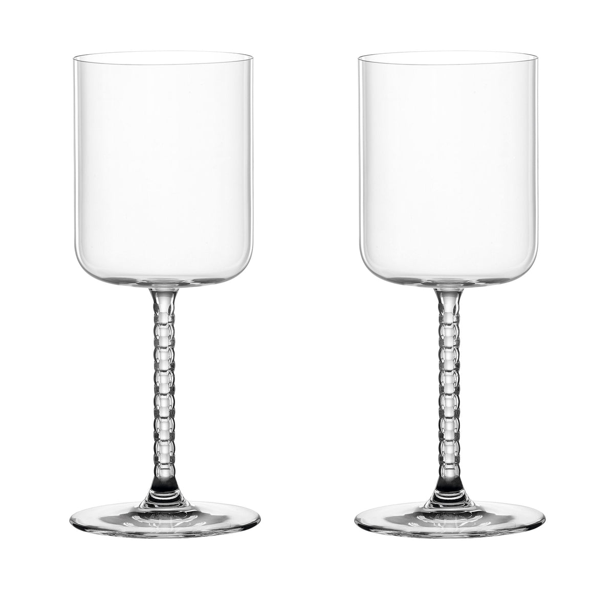 To klare Nachtmann Bossa Nova vinglas med cylindrisk form på 43,5 cl