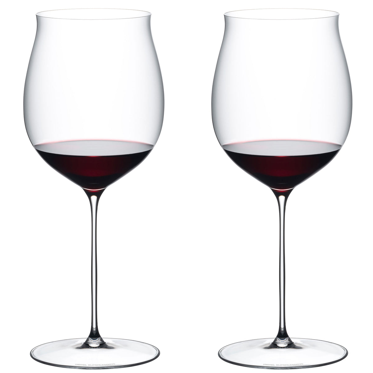 To klare Riedel Superleggero rødvinsglas til Pinot Noir og Bourgogne