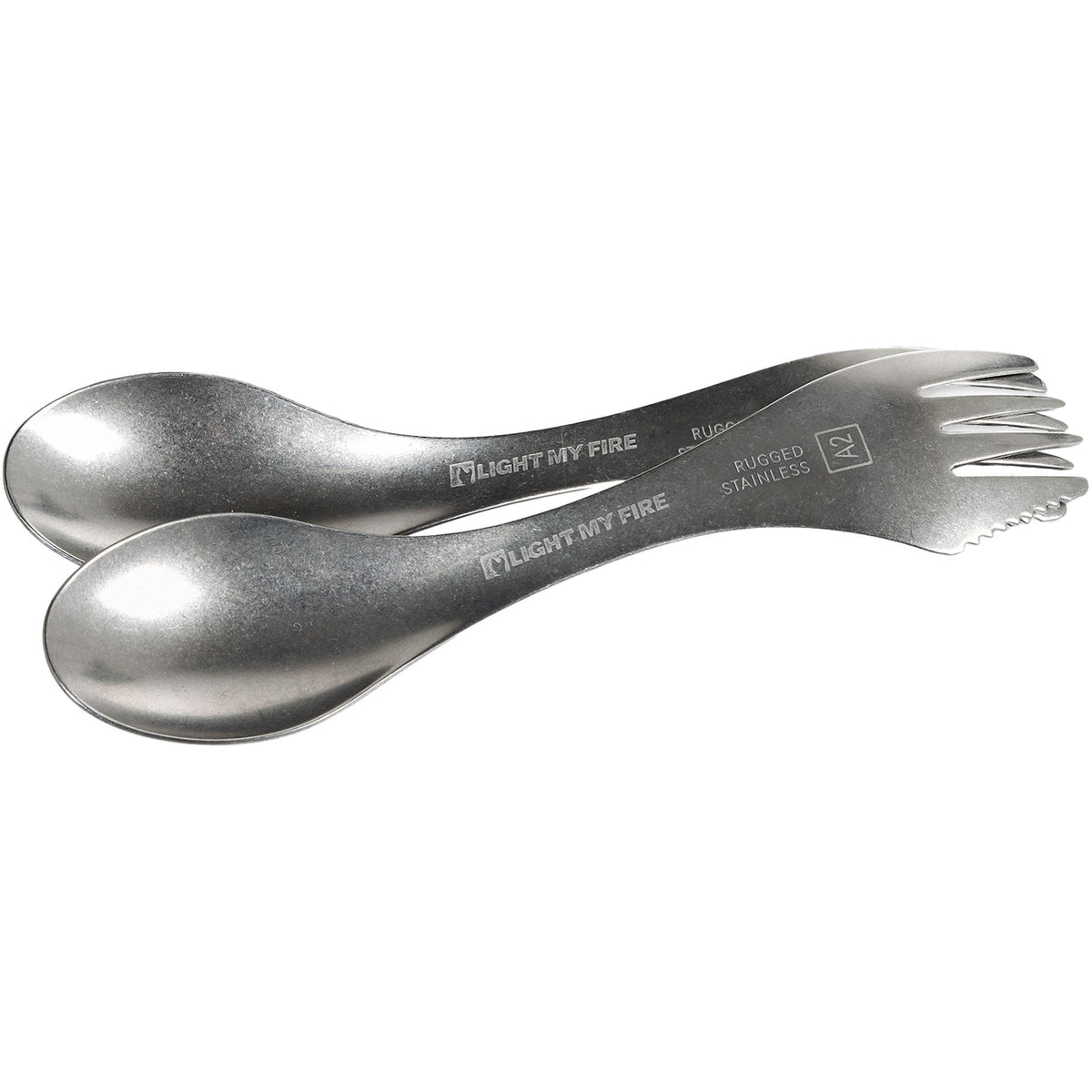To Light My Fire Spork i rustfrit stål, der kombinerer gaffel, kniv og ske i ét redskab