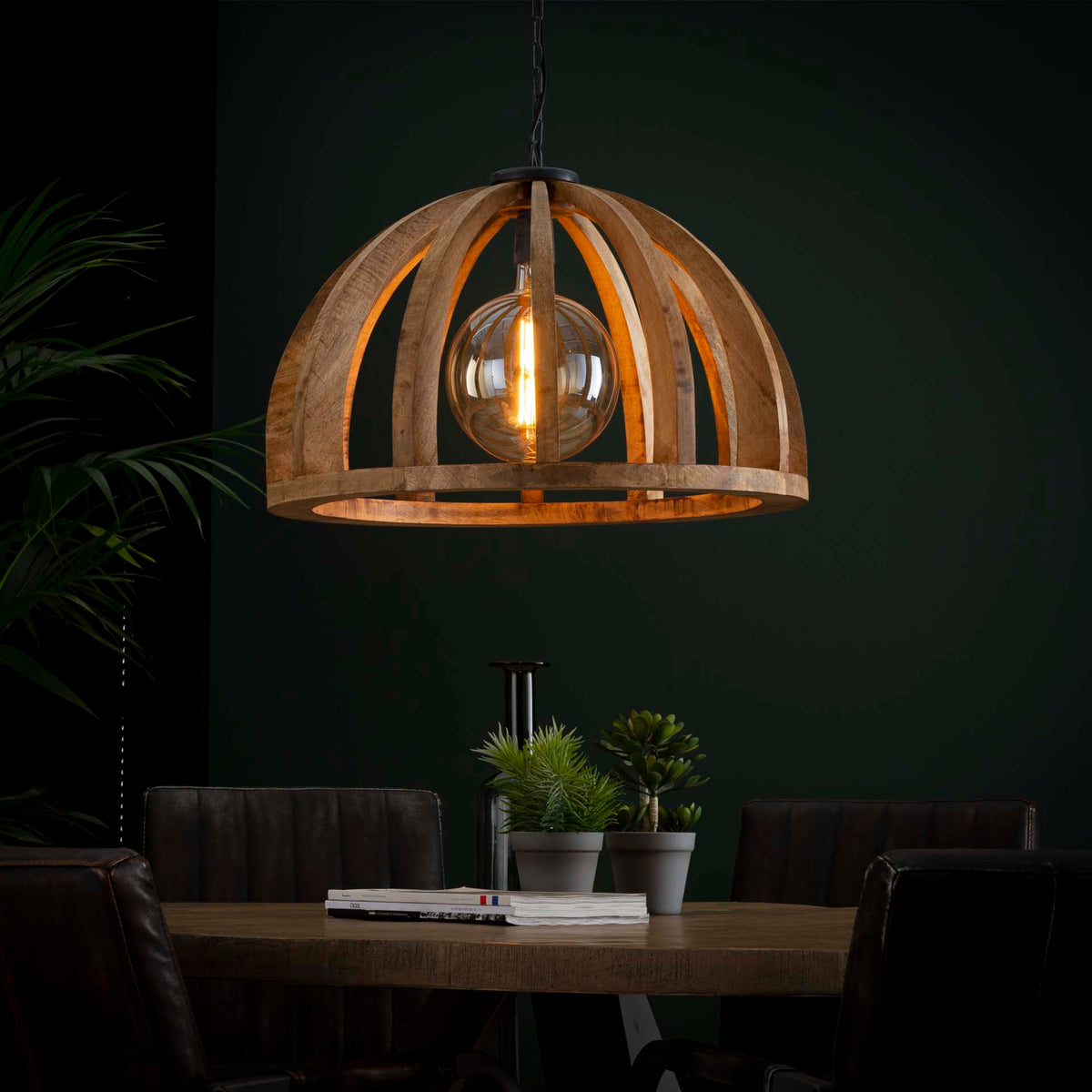 Se Mangos - Loftslampe i massiv mangotræ Levering med pære(r) ❤ Kæmpe udvalg i 3-nordic - Køb online på udsalg og tilbud lige nu ❤ Lav fragtpris og hurtig levering - Varenummer: 3-nordic-2119-3757 og barcode / Ean: på lager - Udsalg på Lamper - Loftlamper - pendler - Pendler med 1 skærm Store besparelser – op til 71% - Shop over 2.281 kendte brands på udsalg