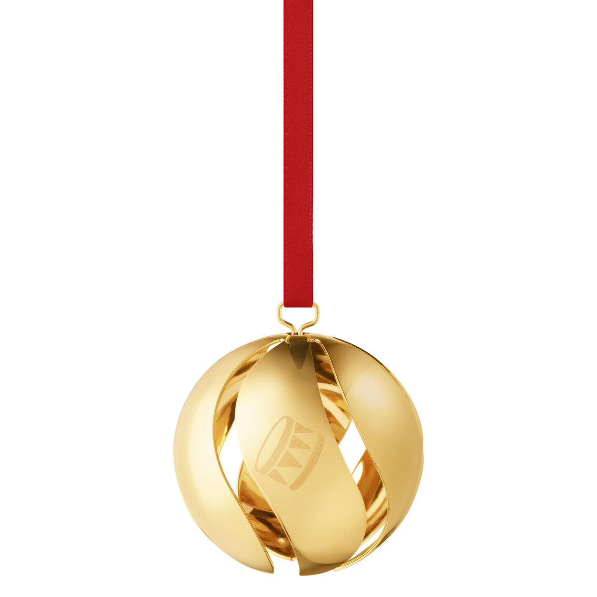 Georg Jensen julekugle i guld med graveret trommemotiv fra 2026-kollektionen