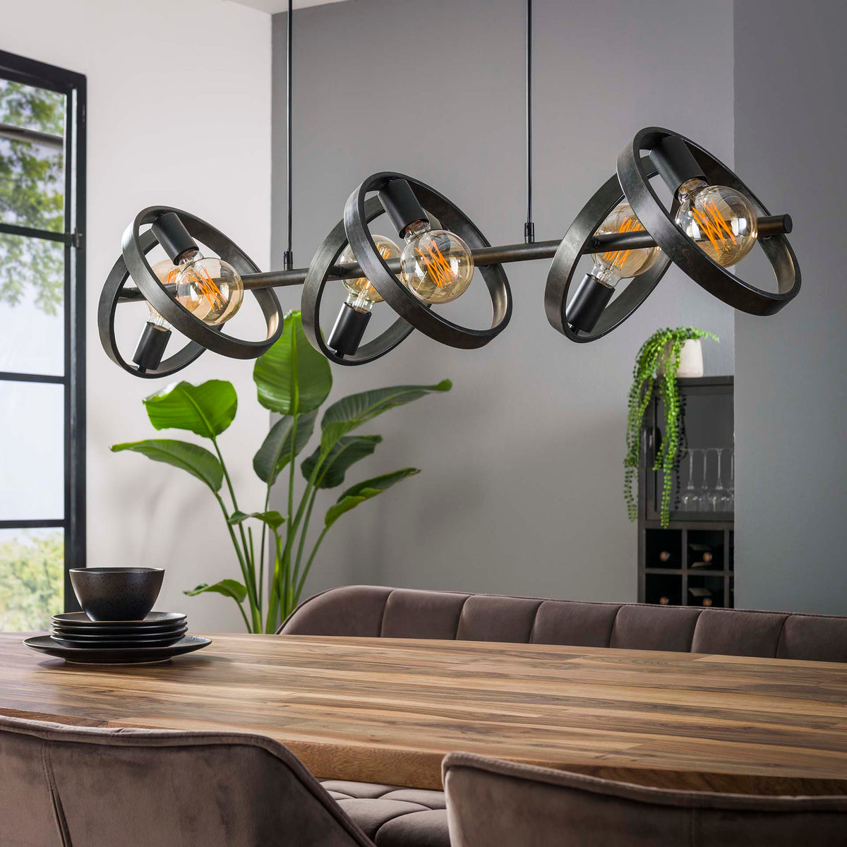Se Angulo - Loftlampe med seks skærme Levering med pære(r) ❤ Kæmpe udvalg i 3-nordic - Køb online på udsalg og tilbud lige nu ❤ Super billig fragt og lynhurtig levering - Varenummer: 3-nordic-3972-5851 og barcode / Ean: på lager - Udsalg på Lamper - Loftlamper - pendler - Langbordspendler Op til 63% rabat - Find tilbud fra over 2.739 mærker