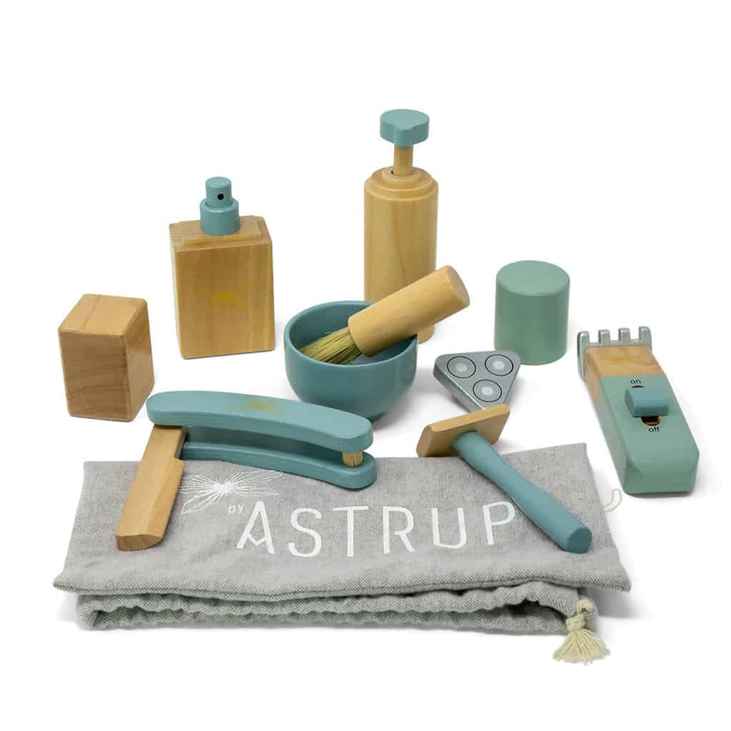 by Astrup barbersæt i træ med trimmer, barberbørste, skål og aftershave