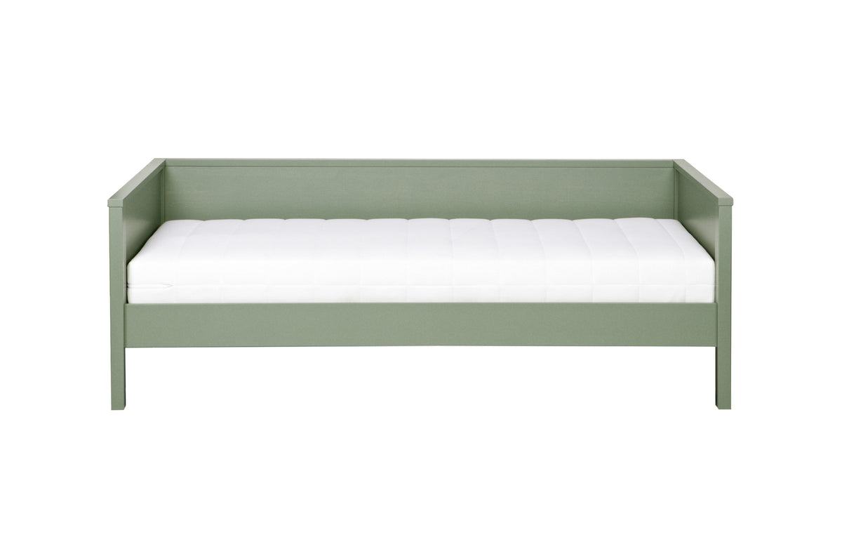 Se WOOOD Nikki junior sofa sengeramme, ekskl. lamelbund, madras og skuffe - jade grøn fyrretræ (90x200) ❤ Kæmpe udvalg i WOOOD - Køb online på udsalg og tilbud lige nu ❤ Hurtig levering til lave fragtpriser - Varenummer: Boboonline-84573 og barcode / Ean: 8714713059911 på lager - Udsalg på Børn,Børnemøbler,Børnesenge,Juniorsenge,
Børnemøbler,
Børnesenge,
Møbler til teenageværelset,
Børneværelset, Spar helt op til 57% - Over 739 kendte brands på udsalg
