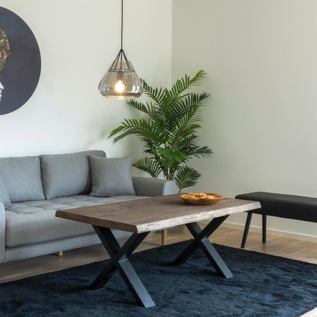 Se Juva - Sofabord i røget eg og bølget kant ❤ Kæmpe udvalg i 3-nordic - Køb online på udsalg og tilbud lige nu ❤ Hurtig levering til lave fragtpriser - Varenummer: 3-nordic-4795 og barcode / Ean: 5713917005567 på lager - Udsalg på Dagligstue - Sofaborde - Moderne designs - unikt, nytænkende og individuelt Spar stort – op til 53% - Eksklusivt udsalg på over 2.739 brands