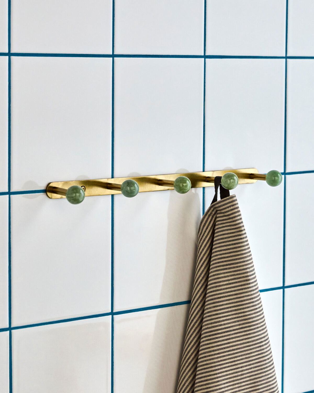 Se House Doctor - Rack, Ball, Aqua 5 knager ❤ Kæmpe udvalg i House Doctor - Køb online på udsalg og tilbud lige nu ❤ Meget billig fragt og hurtig levering - Varenummer: Bolig&Haven-51659104158026 og barcode / Ean: 5707644921399 på lager - Udsalg på Spar stort – op til 59% - Over 2.739 brands med kæmpe udsalg