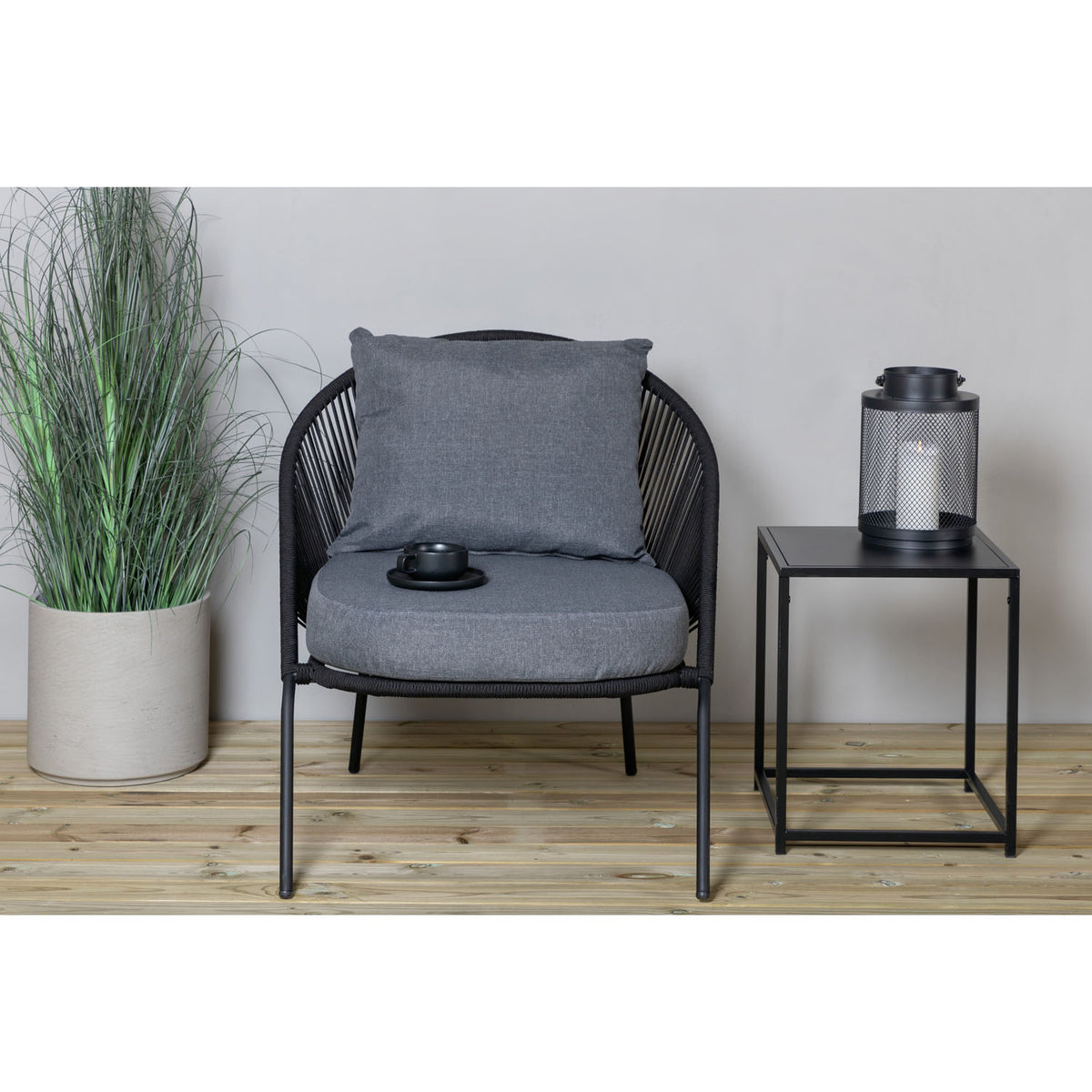 Se VENTURE DESIGN Lindos loungestol, m. hynde - sort polyester reb, aluminium og stål ❤ Kæmpe udvalg i Venture Design - Køb online på udsalg og tilbud lige nu ❤ Meget billig fragt og hurtig levering: 1 - 2 hverdage - Varenummer: Boboonline-61054 og barcode / Ean: 7350107082717 på lager - Udsalg på Udendørs møbler,Udendørs loungemøbler,
Terrasse og have,
Terrasse og have,
Udendørs møbler,
Samarbejdspartnere - B vare Spar op til 51% - Over 785 kendte brands på udsalg