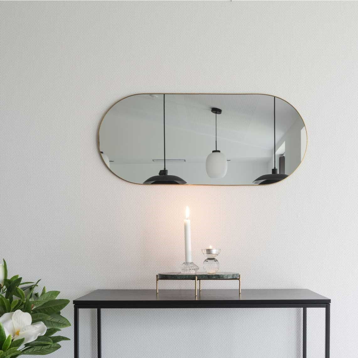 Se Cutty - Ovalt spejl i størrelse 35 x80 cm, messing ❤ Kæmpe udvalg i 3-nordic - Køb online på udsalg og tilbud lige nu ❤ Hurtig levering til lave fragtpriser - Varenummer: 3-nordic-4638 og barcode / Ean: 5713917006533 på lager - Udsalg på Boligtilbehør - Spejle Store besparelser – op til 77% - Shop over 2.281 kendte brands på udsalg