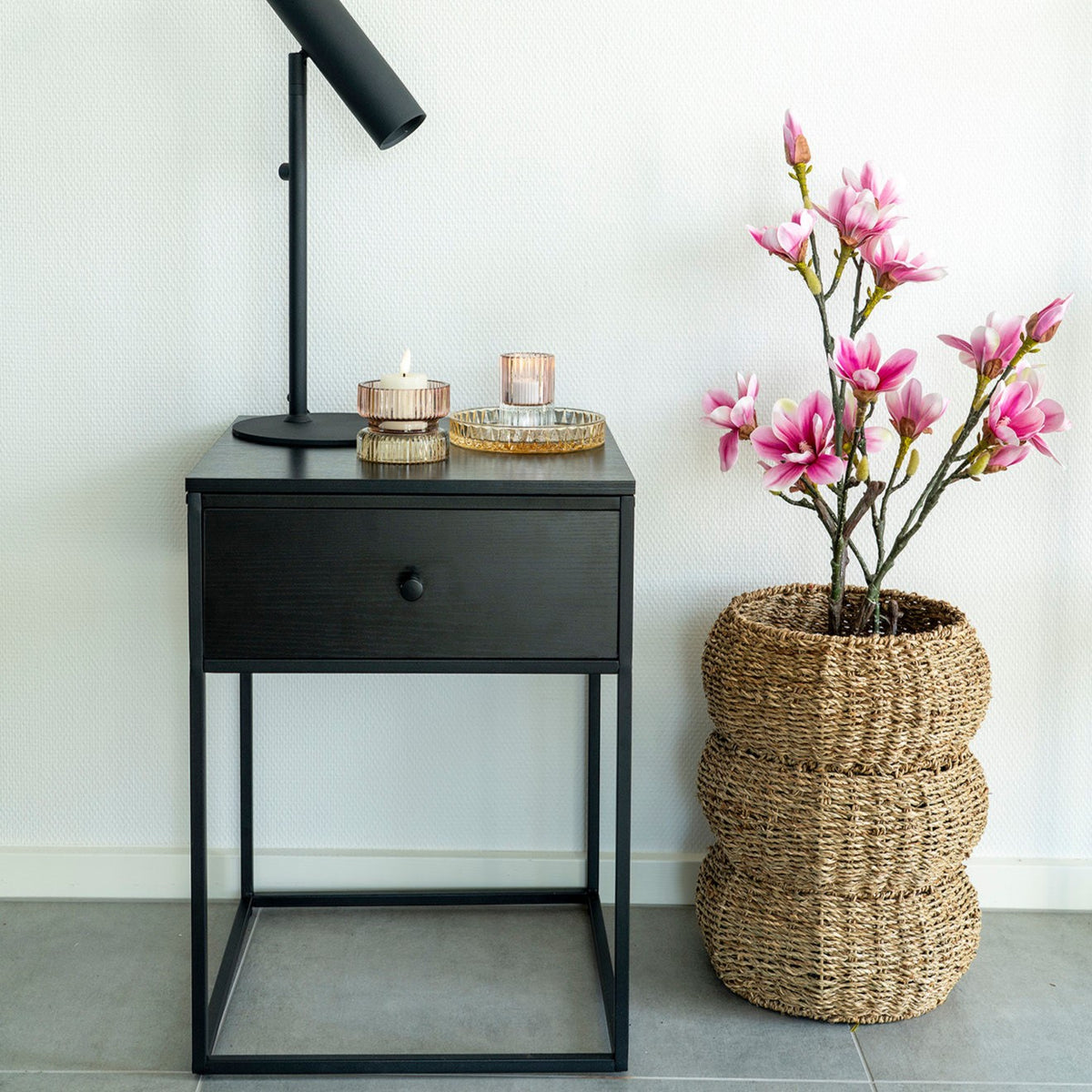 Se Magnoliatræ - Kunstig plante, højde 75 cm. ❤ Kæmpe udvalg i 3-nordic - Køb online på udsalg og tilbud lige nu ❤ Lav fragtpris og hurtig levering - Varenummer: 3-nordic-4598 og barcode / Ean: 5713917022601 på lager - Udsalg på Boligtilbehør - Accessories Spar helt op til 57% - Kæmpe udsalg på over 739 brands