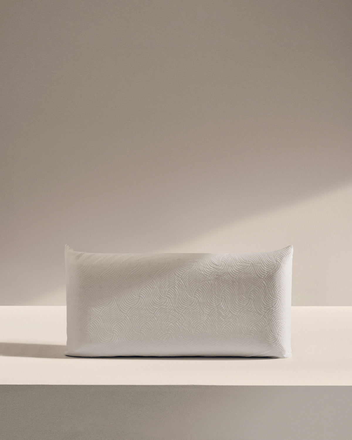 Se KAVE HOME Sasa pude - mikrofiberbetræk og viskoselastisk skum (33x70) ❤ Kæmpe udvalg i Kave Home - Køb online på udsalg og tilbud lige nu ❤ Meget billig fragt og hurtig levering: 1 - 2 hverdage - Varenummer: Boboonline-118056 og barcode / Ean: 8433840975399 på lager - Udsalg på Interiør,Puder, dyner, betræk, hynder og skind,Pudebetræk og monteringspuder,
Interiør,
Puder, dyner, betræk, hynder og skind Spar op til 51% - Over 785 kendte brands på udsalg