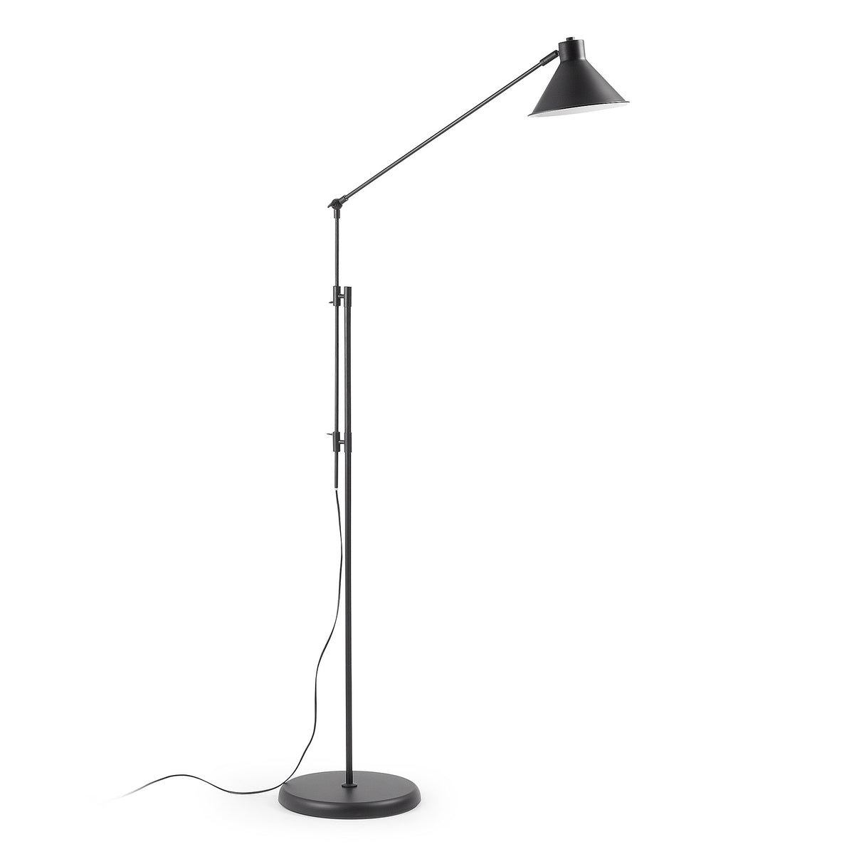 Se KAVE HOME Odine gulvlampe - sort metal ❤ Kæmpe udvalg i Kave Home - Køb online på udsalg og tilbud lige nu ❤ Billig fragt • Hurtig levering - Varenummer: Boboonline-31900 og barcode / Ean: 8433840403588 på lager - Udsalg på Interiør,Belysning,Lamper,Gulvlamper og standerlamper,
Belysning,
Belysning,
Lamper,
Lamper til stuen, Op til 57% rabat - Mere end 1.329 populære mærker på udsalg