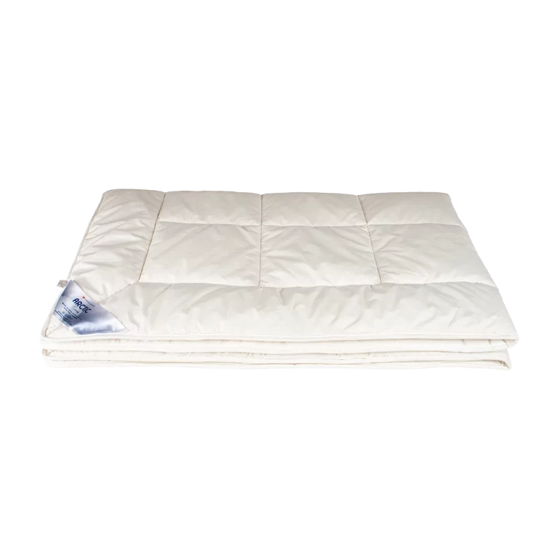 Se billigt tilbud på LAPLAND Uld Helårsdyne 140x220 cm! Udsalg på dyner, spar op til 65%. Hurtig levering, billig fragt. Køb online nu!