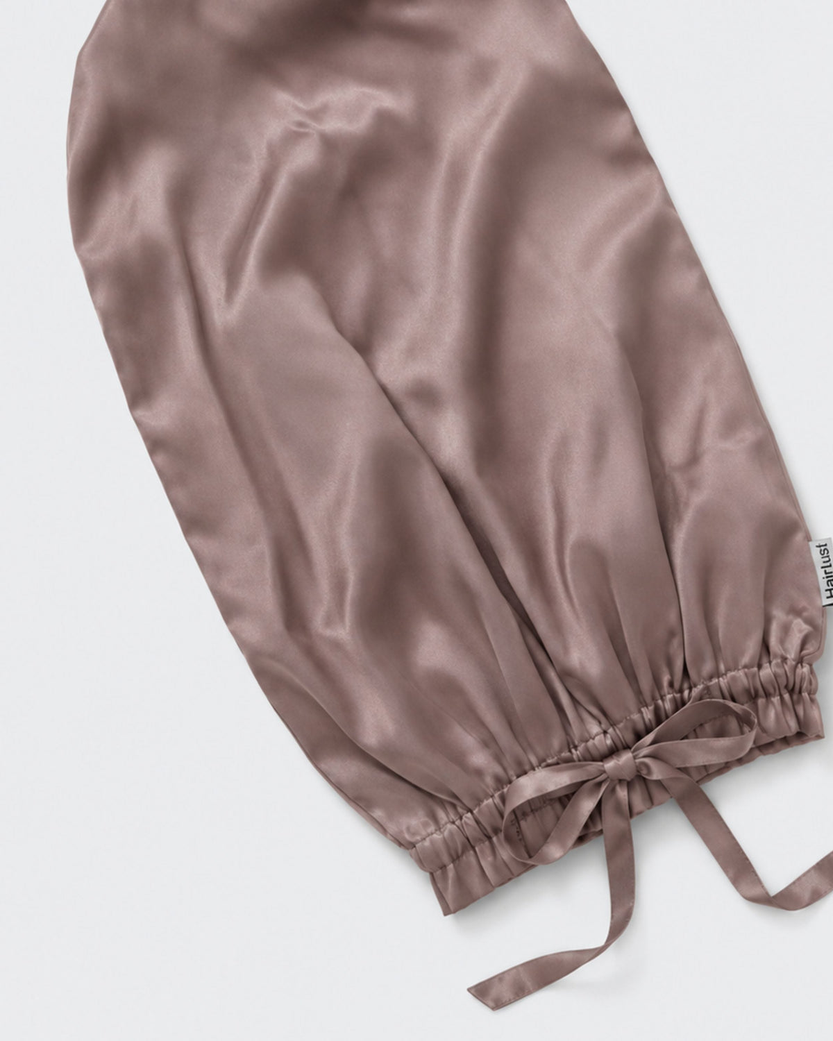 Hairlust Bamboo Hair Bonnet XXL sovehætte i farven Mocha, rummelig model af bambus