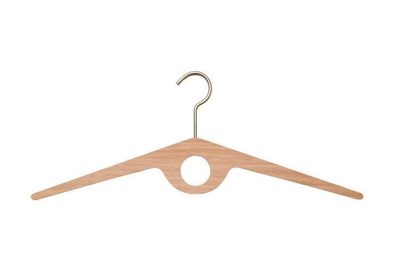 Se Fly - Bøjle i oliebehandlet eg og rustfrit stål ❤ Kæmpe udvalg i 3-nordic - Køb online på udsalg og tilbud lige nu ❤ Hurtig levering til lave fragtpriser - Varenummer: 3-nordic-5259 og barcode / Ean: på lager - Udsalg på Entre - Bøjler Store besparelser – op til 71% - Udsalg på mere end 2.281 populære mærker