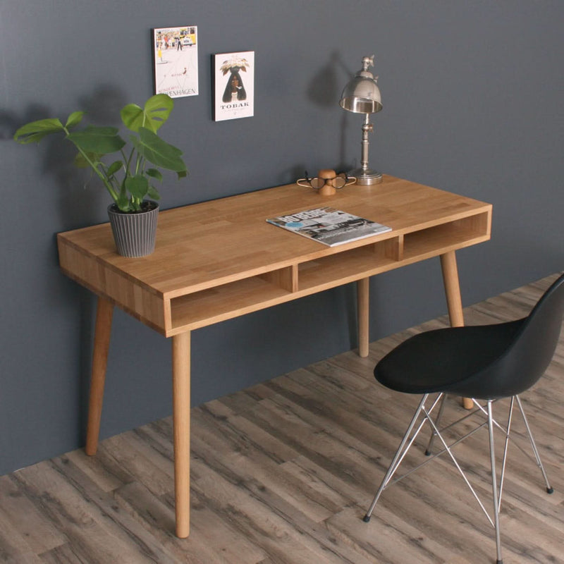 Se tilbud på Boston skrivebord med 3 rum, eg 120 x 70 cm. Billigt udsalg! Hurtig levering: 1-2 hverdage. Køb online nu!