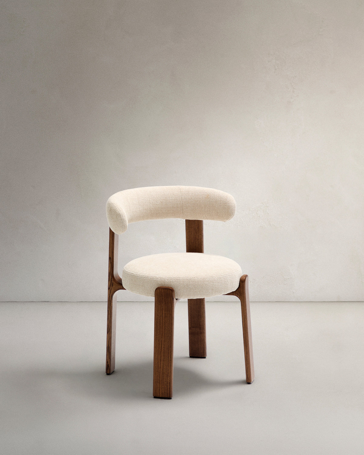 Se KAVE HOME Granite spisebordsstol - beige chenille og valnøddefinish asketræ ❤ Kæmpe udvalg i Kave Home - Køb online på udsalg og tilbud lige nu ❤ Meget billig fragt og hurtig levering: 1 - 2 hverdage - Varenummer: Boboonline-113939 og barcode / Ean: 8433840973364 på lager - Udsalg på Møbler,Stole,Spisebordsstole,
Møbler,
Stole,
Køkkenstole,
Spisestue,
Spisebordsstole, Spar op til 51% - Over 785 kendte brands på udsalg