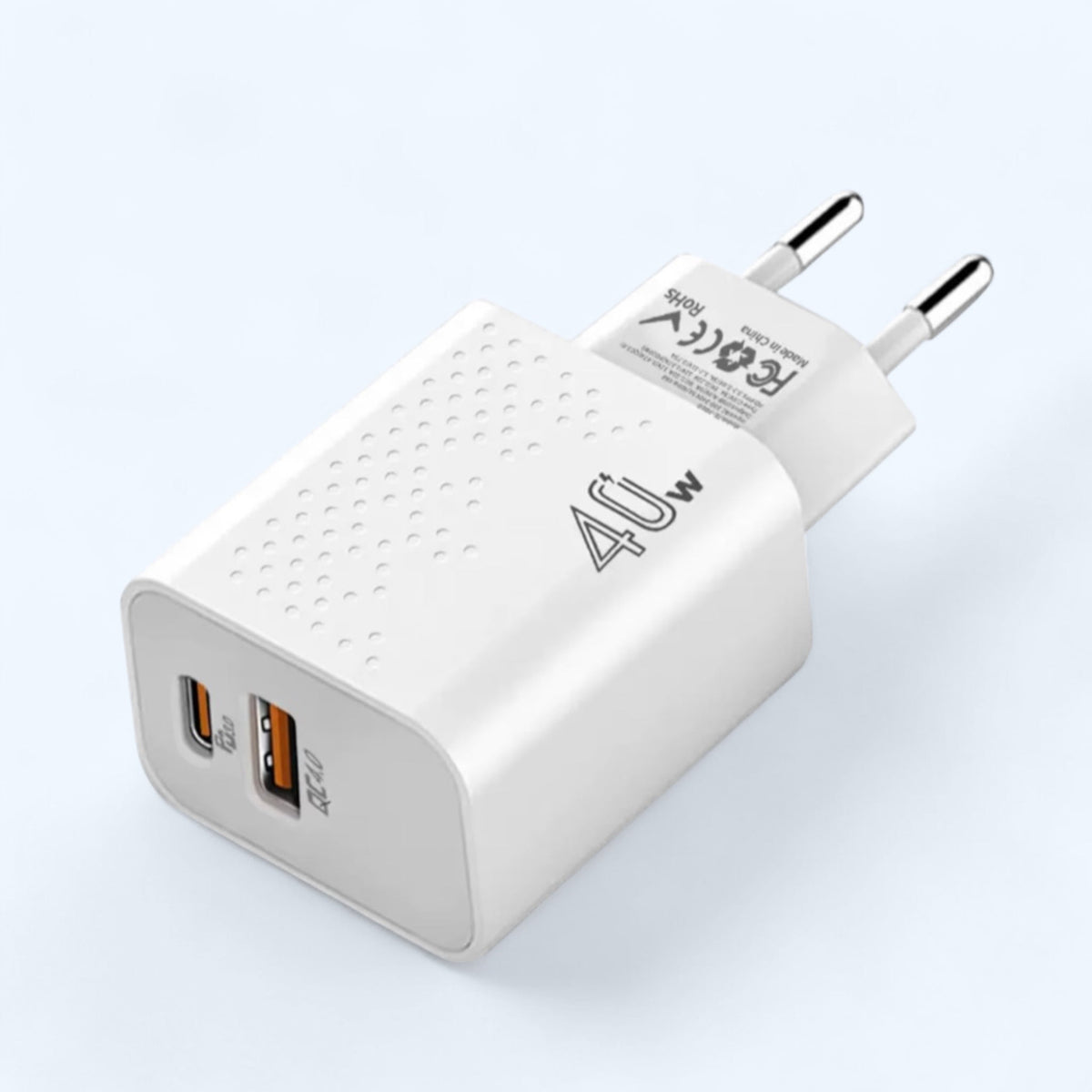 SkySkin hurtig lader 40 W med USB- og USB-C-udtag