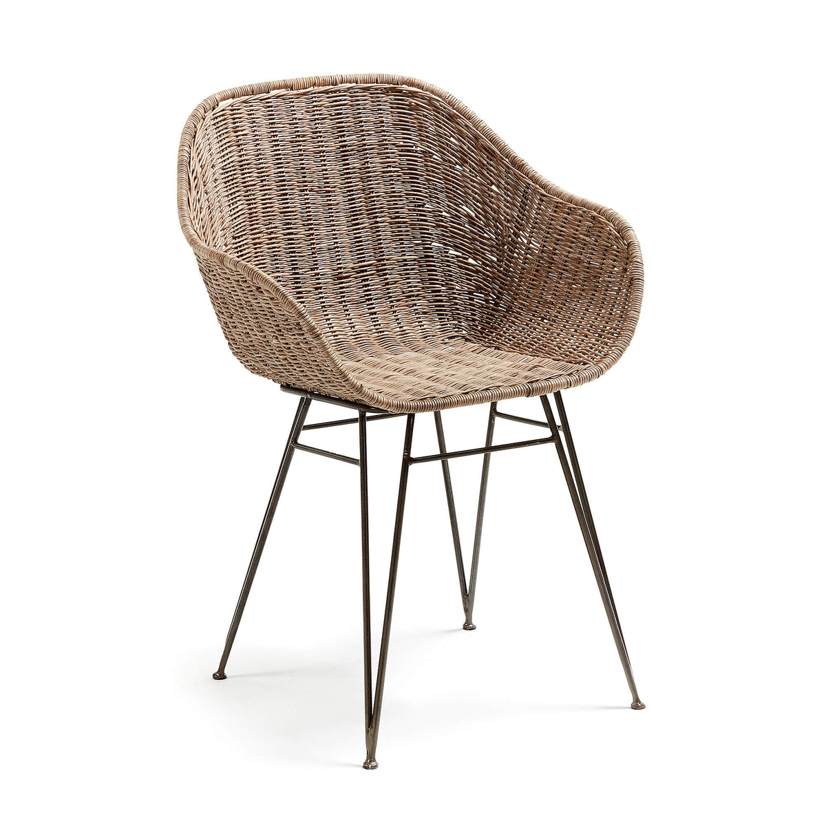 Kave Home Charley spisebordsstol med armlæn i natur og grå rattan med metalstel