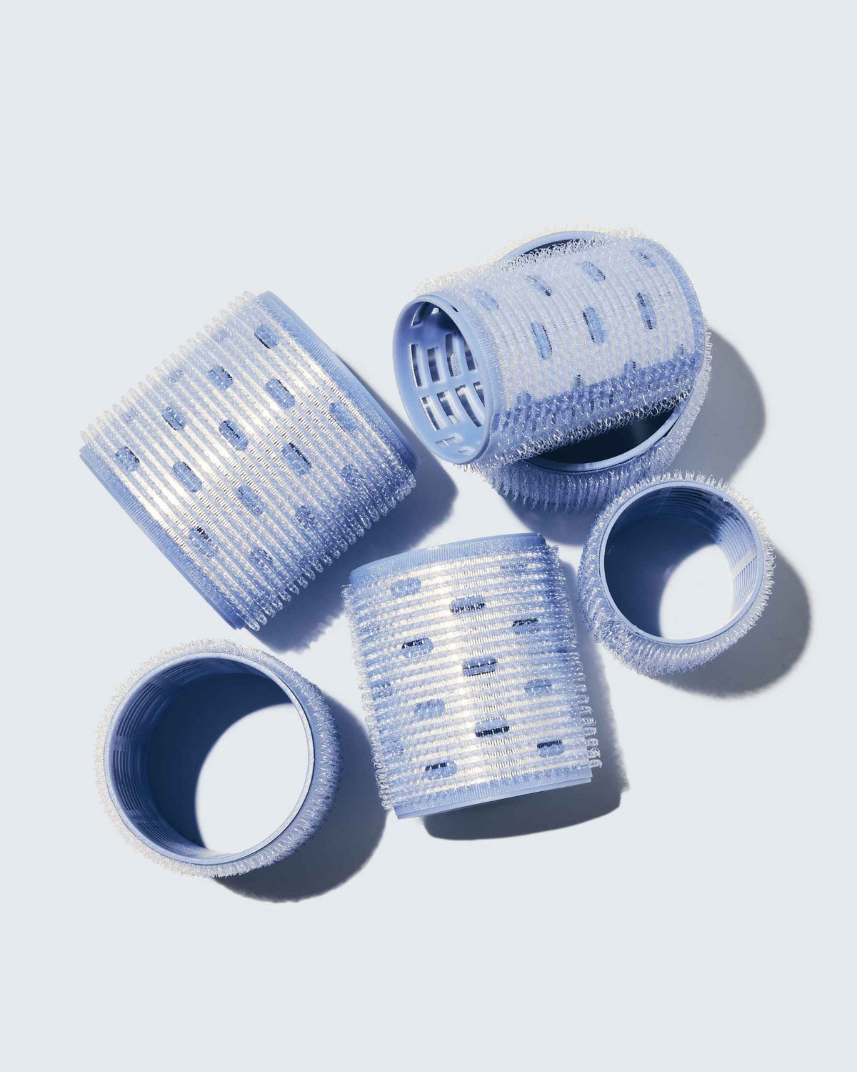 Store velcro hårruller i Blurple fra Hairlust, 6 stk i pakken