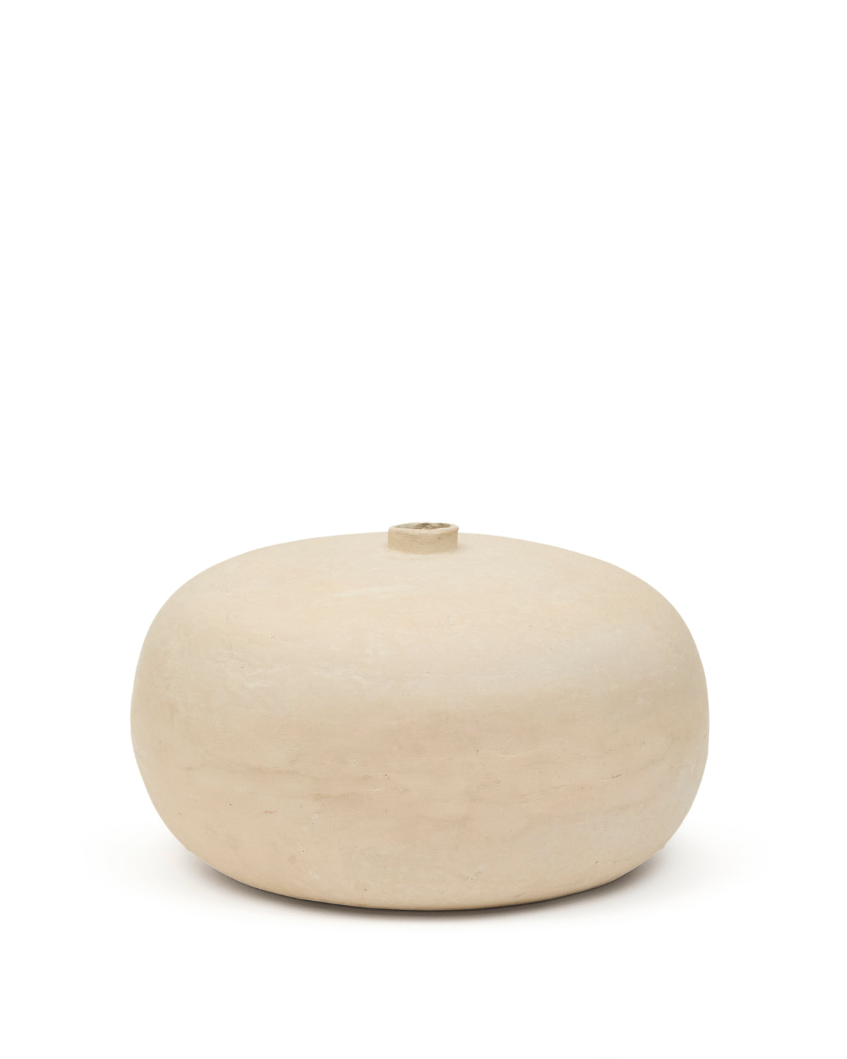 Se KAVE HOME Nivala deko vase, rund - hvid pap-maché (H:23cm) ❤ Kæmpe udvalg i Kave Home - Køb online på udsalg og tilbud lige nu ❤ Super billig fragt og lynhurtig levering - Varenummer: Boboonline-118471 og barcode / Ean: 8447305007273 på lager - Udsalg på Interiør,Dekoration,Skulpturer og pyntegenstande,
Interiør,
Dekoration,
Juli deals Store besparelser – op til 77% - Store besparelser på over 2.739 brands