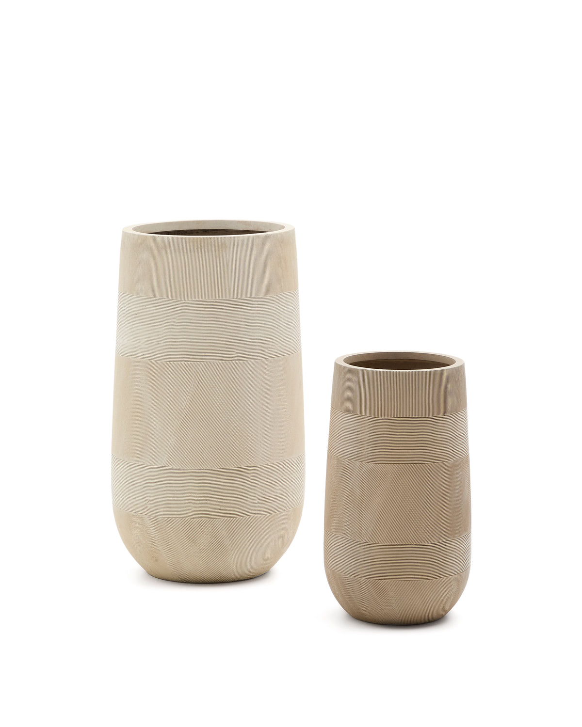 Sæt med 2 runde Kave Home Tival krukker i beige cement-effekt polycement, Ø45 cm