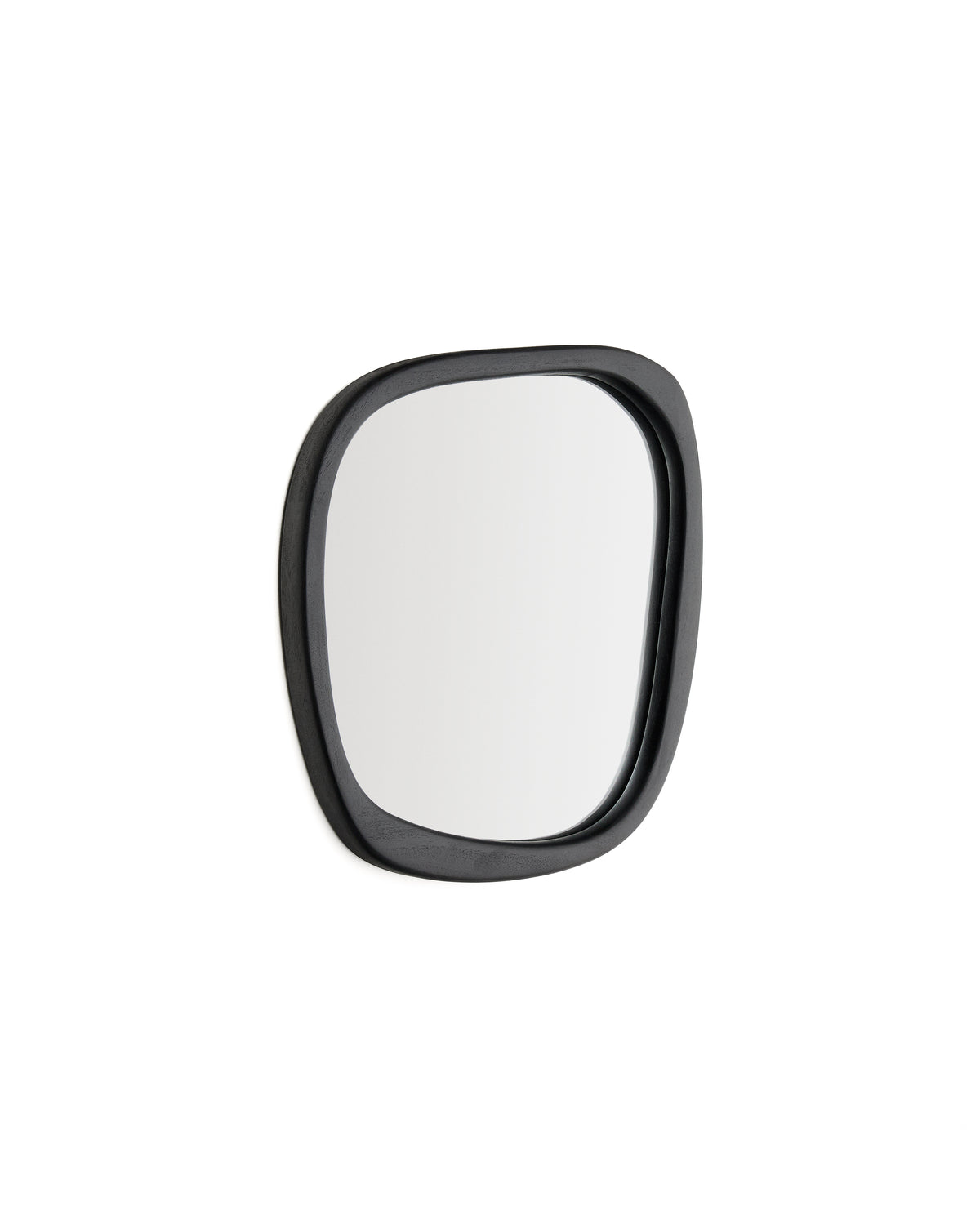 Se KAVE HOME Alura vægspejl, organisk - spejlglas og sort teaktræ (45,5x47) ❤ Kæmpe udvalg i Kave Home - Køb online på udsalg og tilbud lige nu ❤ Meget billig fragt og hurtig levering: 1 - 2 hverdage - Varenummer: Boboonline-123554 og barcode / Ean: 8447305026397 på lager - Udsalg på Interiør,Spejle,Vægspejle Spar op til 51% - Over 785 kendte brands på udsalg