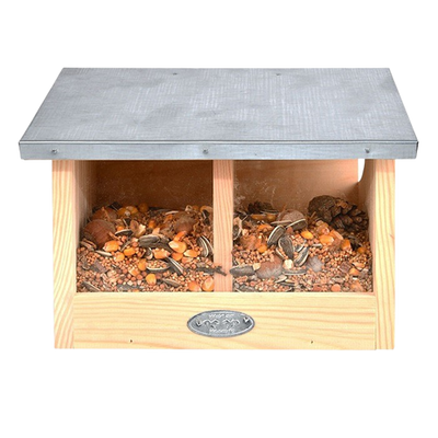 Se billigt tilbud på Foderhus til egern! Dobbelthus til fodring af egern - Spar op til 59% på udsalg. Hurtig levering: 1-2 hverdage. Køb online nu!