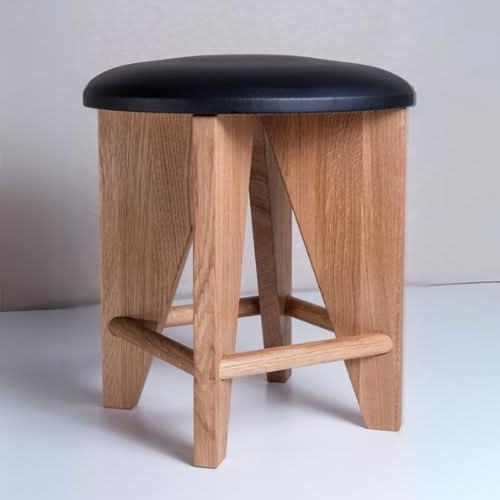 Se billige MILOF design taburetter på udsalg! Stort udvalg fra Peter Thuesen. Køb online med tilbud og hurtig levering. Spar op til 65%!