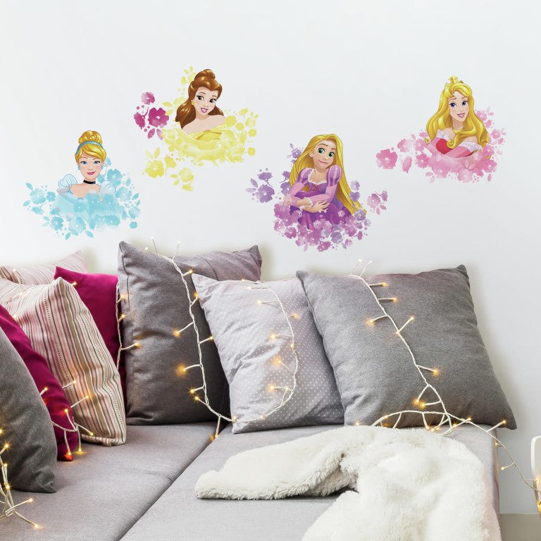 Se Disney Prinsesse med blomster Wallstickers ✔ Kæmpe udvalg i Roommates - Køb online på udsalg og tilbud lige nu ✔ Super billig fragt og lynhurtig levering - Varenummer: MMAction-216057 og 34878676449 på lager - Udsalg på Disney Wallstickers Spar stort – op til 71% - Eksklusivt udsalg på over 2.739 mærker