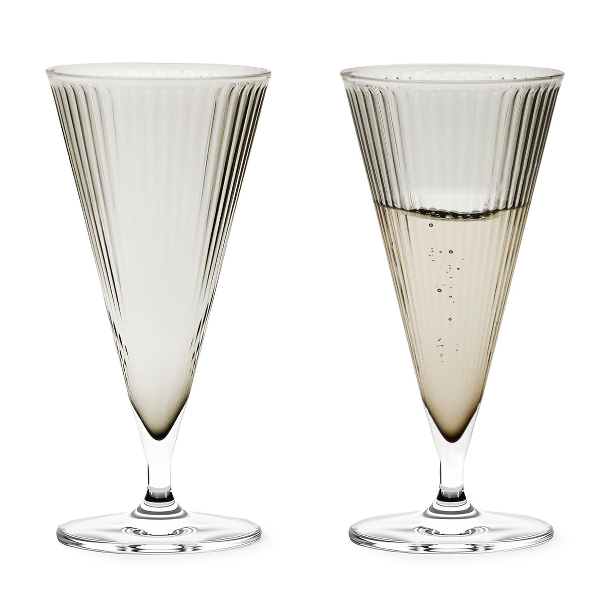 To røgfarvede champagneglas fra Rosendahl, Grand Cru Nouveau, 18 cm