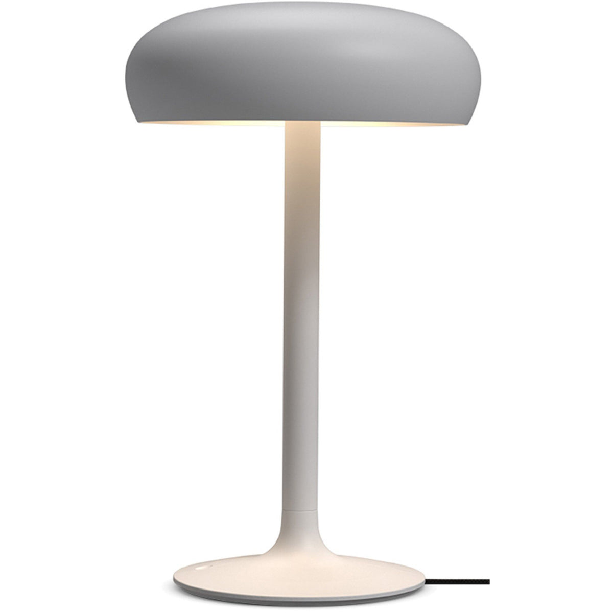 Eva Solo Emendo bordlampe i farven cloud med indbygget trådløs oplader