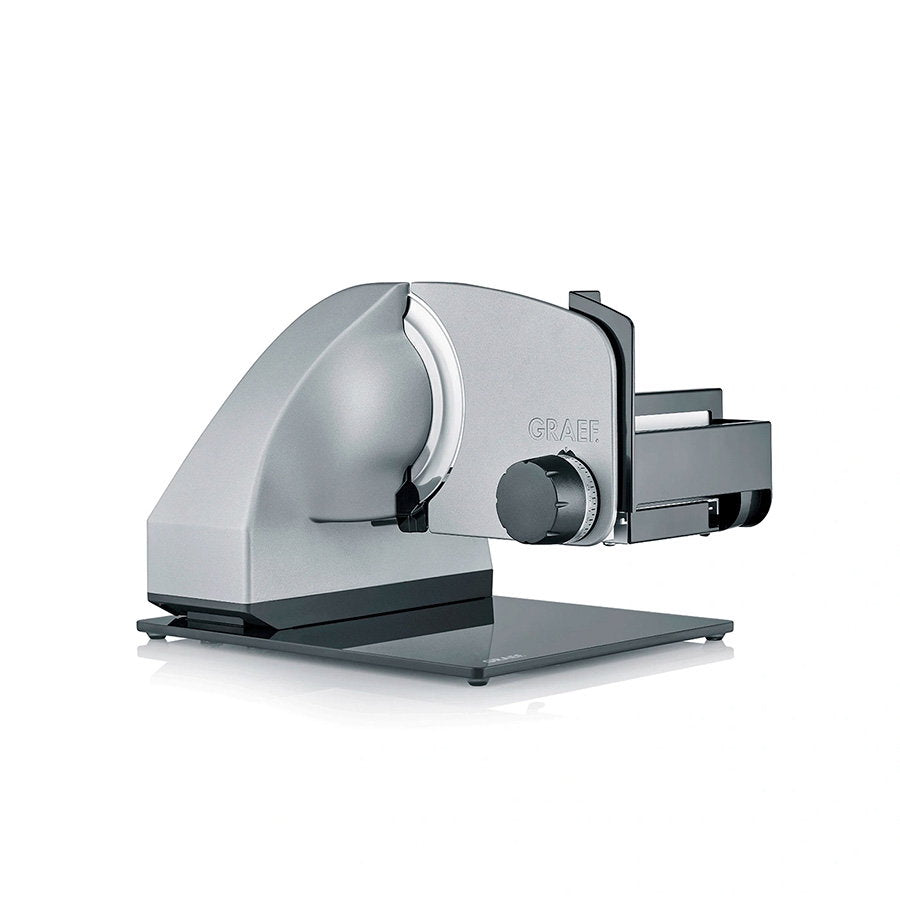 Se Graef Slicer Iconic25 Kipbar Pålægsmaskine Cera Mat Sølv ✔ Kæmpe udvalg i Graef - Køb online på udsalg og tilbud lige nu ✔ Super billig fragt og lynhurtig levering - Varenummer: Barlife-1553886 og 4001627044626 på lager - Udsalg på Køkken Spar stort – op til 53% - Eksklusivt udsalg på over 2.739 mærker