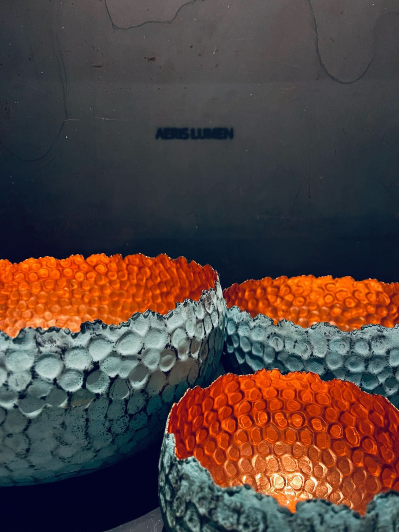 Se billigt tilbud på Oxideret kobber skål sæt (3 skåle) - Spar op til 55%! Udsalg på aerislumen.dk - Hurtig levering, billig fragt. Varenummer: AELN-733.