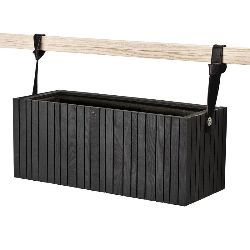 Se Squarely Copenhagen - GrowWIDE plantekasse til ophæng 60x22 cm, 3 farver - Sort Ask ❤ Kæmpe udvalg i Squarely Copenhagen ❤ Hurtig levering: 1 - 2 Hverdage samt billig fragt - Varenummer: BGH-47858543460682 og barcode / Ean: &