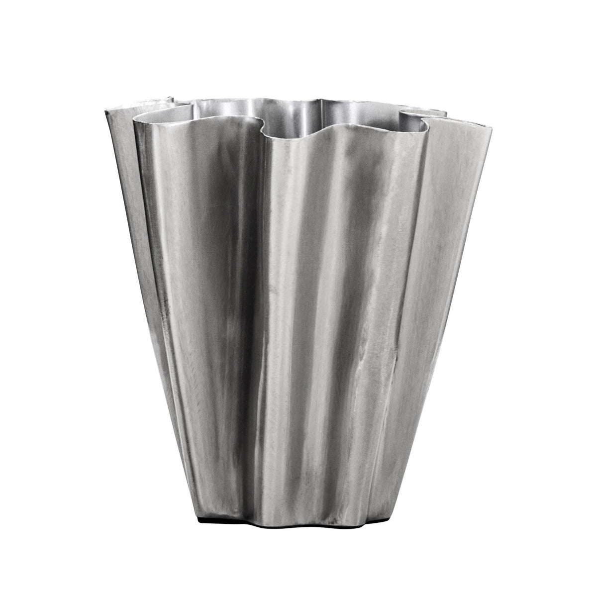 House Doctor Flood vase i lav model af jern med børstet sølvfinish